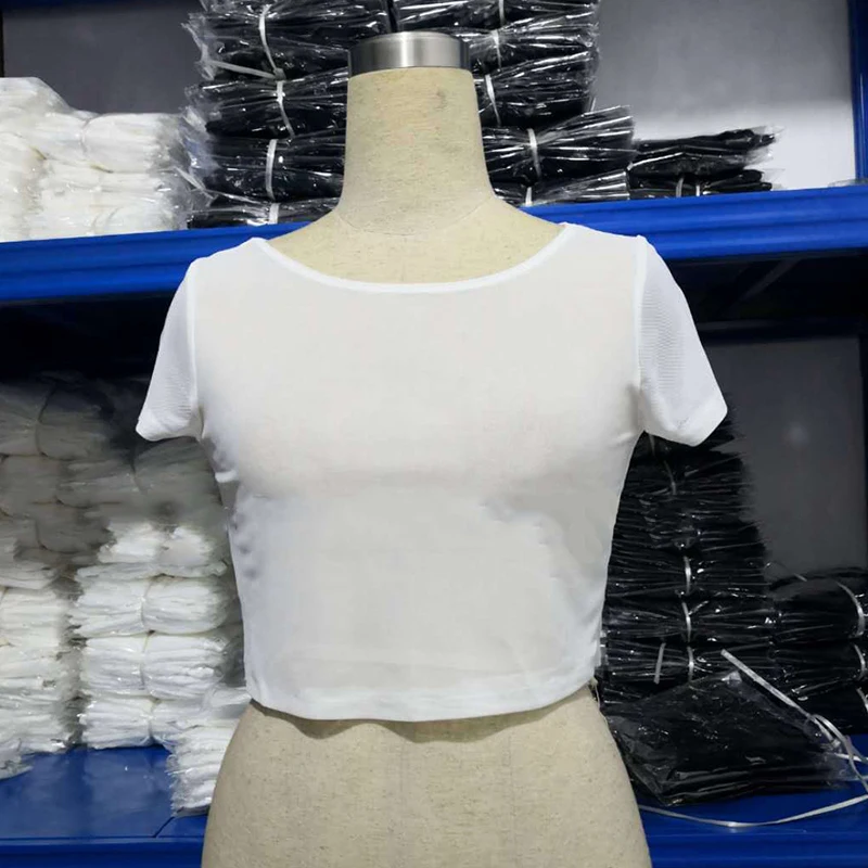 Durchsichtiges Crop Top aus Mesh in Schwarz und Weiß 21 2336040960