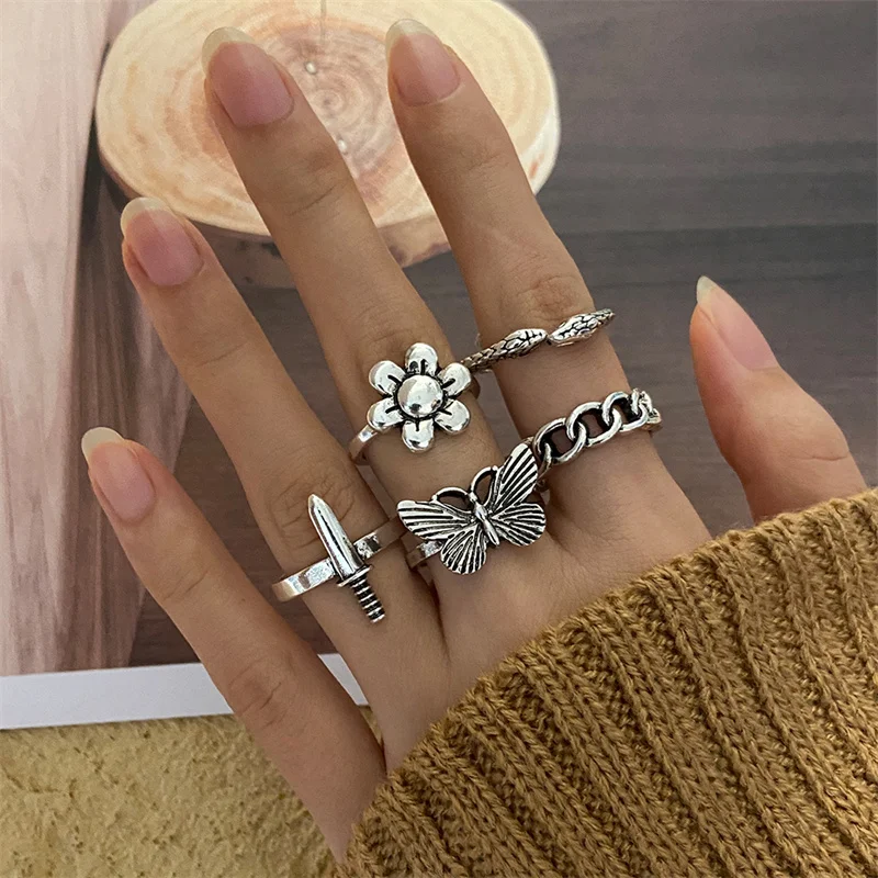 Punk Gothic Herz Ring Set Schwarz Würfel Spaten Ass Silber Retro Strass Charme Finger Schmuck 50 2775280920