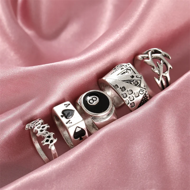 Punk Gothic Herz Ring Set Schwarz Würfel Spaten Ass Silber Retro Strass Charme Finger Schmuck 6 4101174408