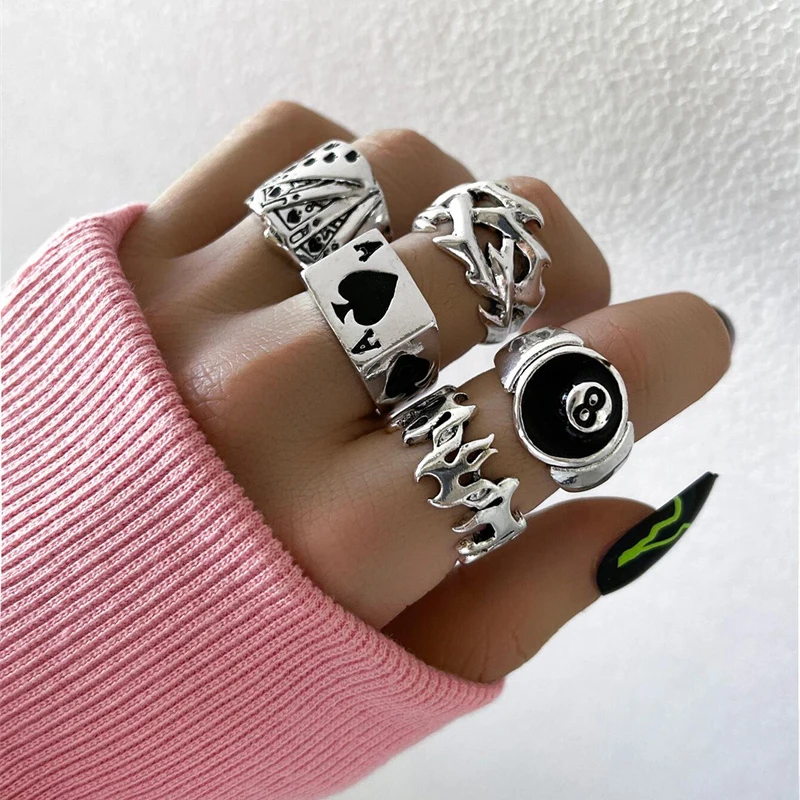 Punk Gothic Herz Ring Set Schwarz Würfel Spaten Ass Silber Retro Strass Charme Finger Schmuck 5 4153960429