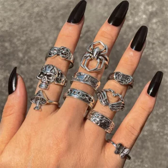 Punk Gothic Herz Ring Set Schwarz Würfel Spaten Ass Silber Retro Strass Charme Finger Schmuck 7 47554389